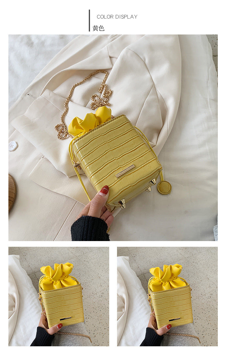 Shoulder chain bag