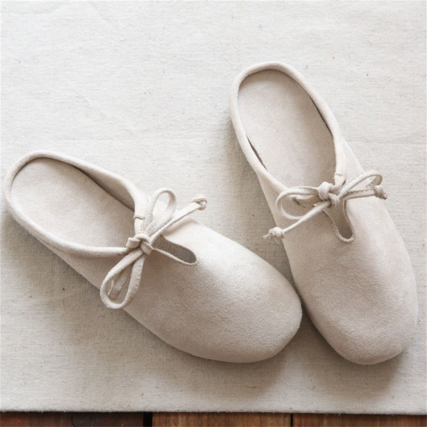 Retro Velvet Loafer With Flat Bottom And Half Slippers