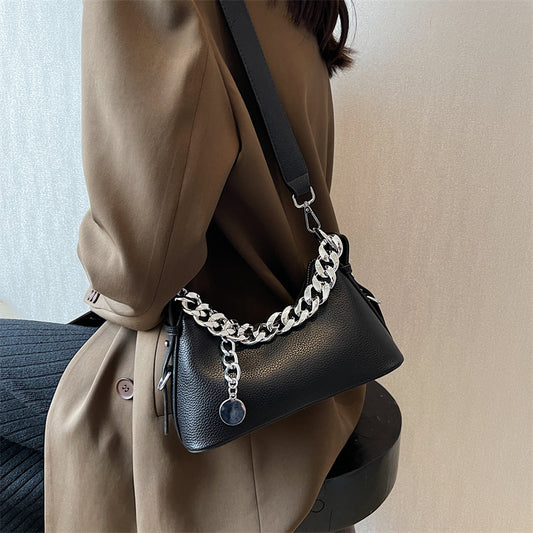 Niche Fashion Wide Shoulder Strap Messenger One Shoulder Underarm Chain Baguette Women's Bag