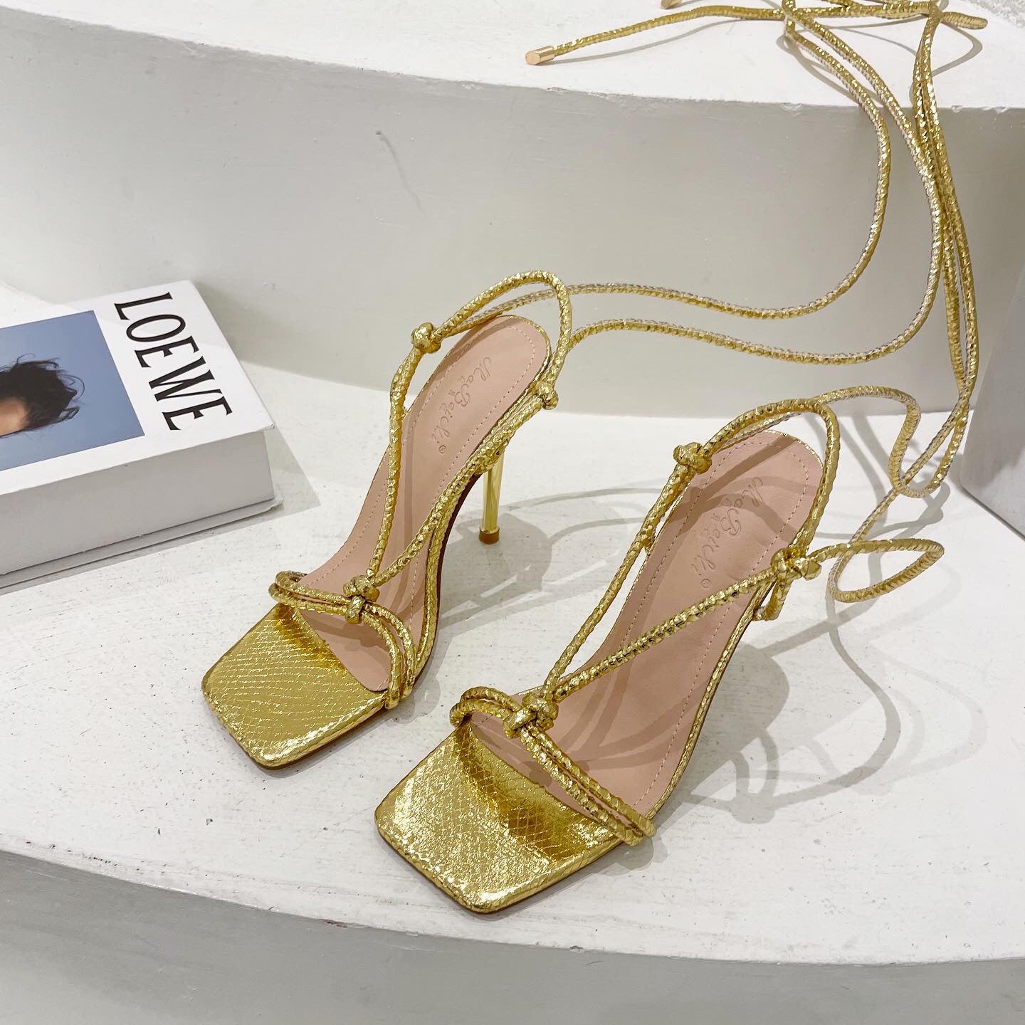 New Lace-up Roman Sandals