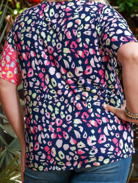 Plus Size Leopard Colorblock Short Sleeve Top