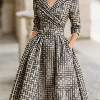 Womens SpringAutumn Fashionable And Unique Fitted-Waist Dress With Digital Print Elements