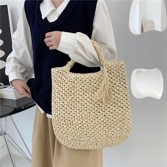 Simple And Large Capacity Single Shoulder Woven Bag