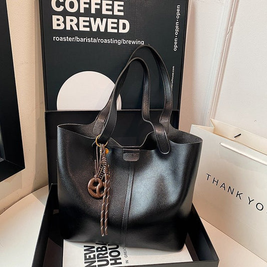 New Casual Stylish Versatile Commuter Shoulder Tote Bag