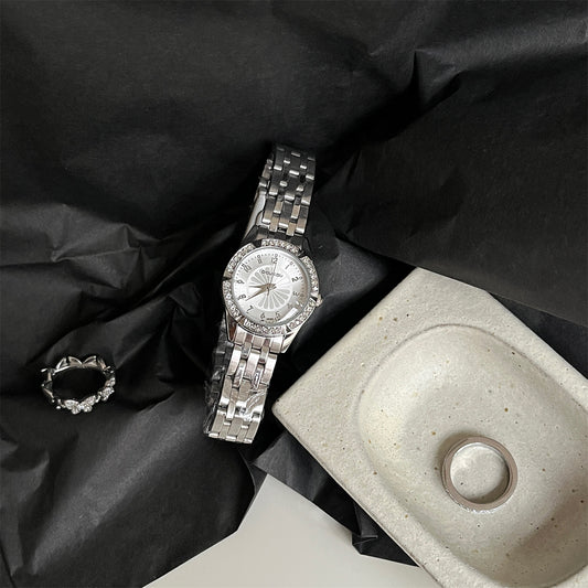 Daisy-shaped Round Dial With Diamond Embellishments For A Premium, High-end Look