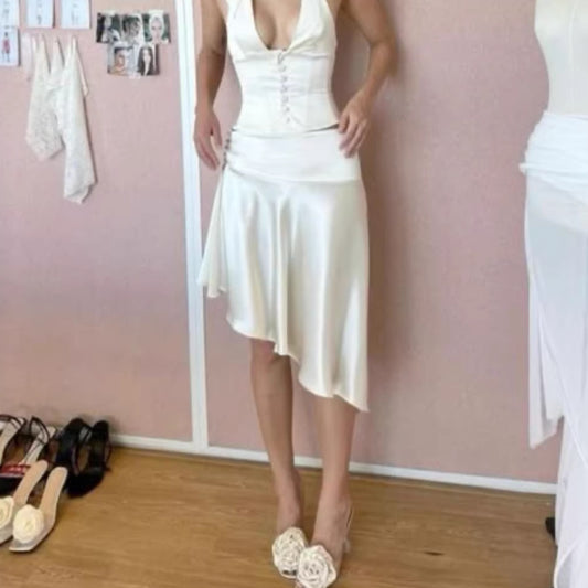 New Stylish Asymmetrical Skirt With A Side Slit