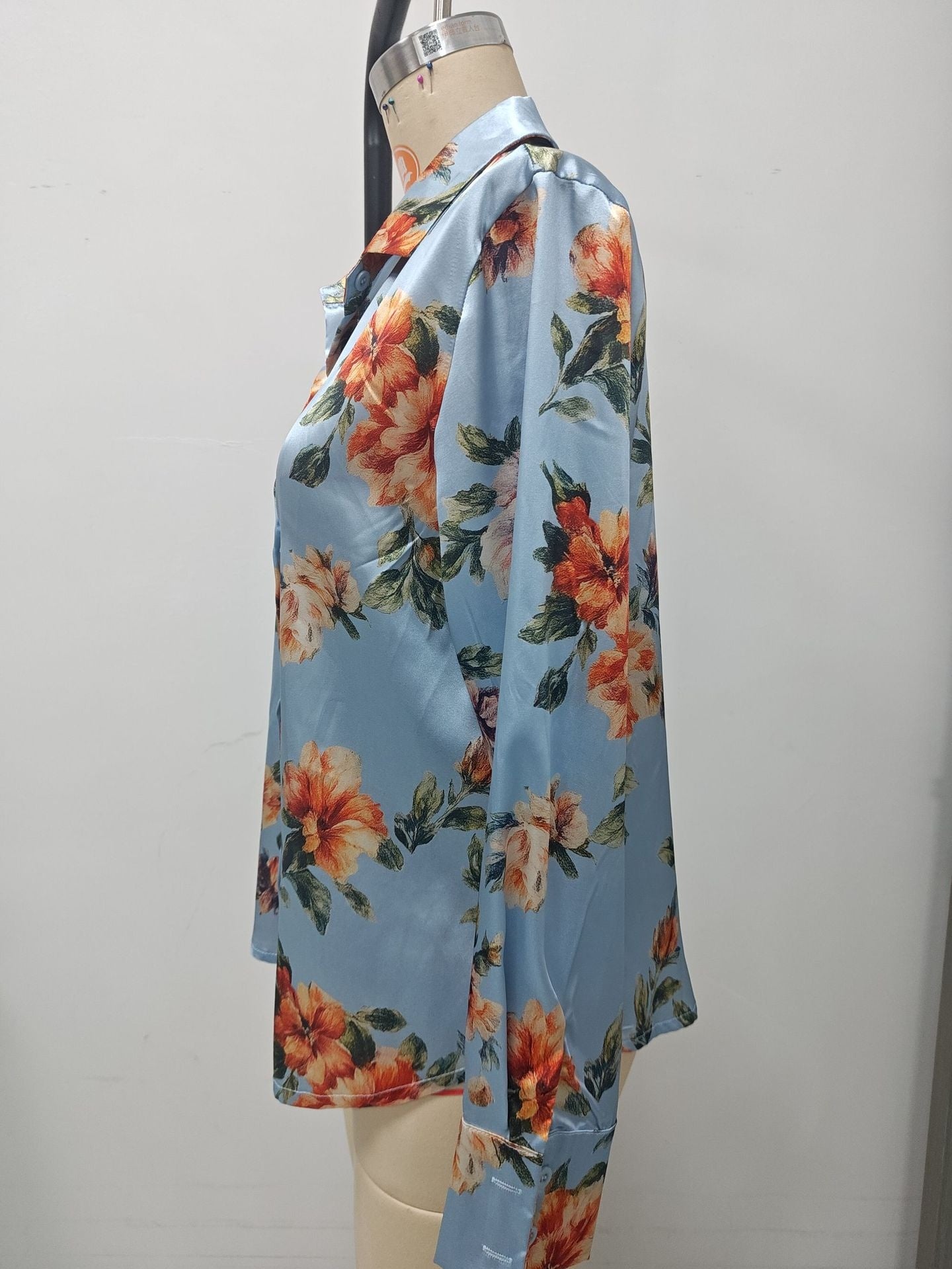 Womens Floral-Print Button-Up Long-Sleeve Shirt