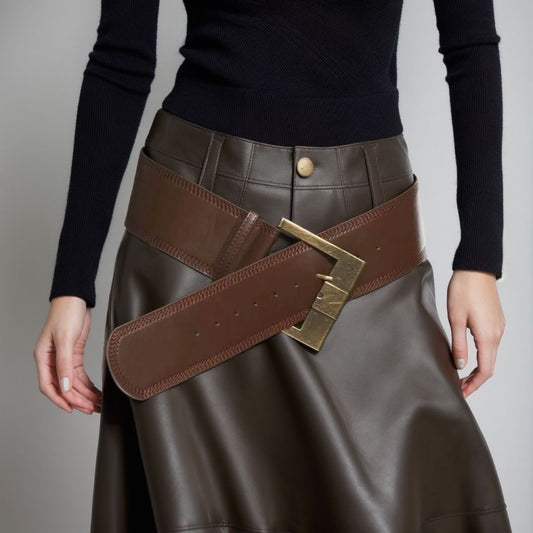 Retro Womens Figure-flattering Outfit With A Skirt And A Spicy-style Belt