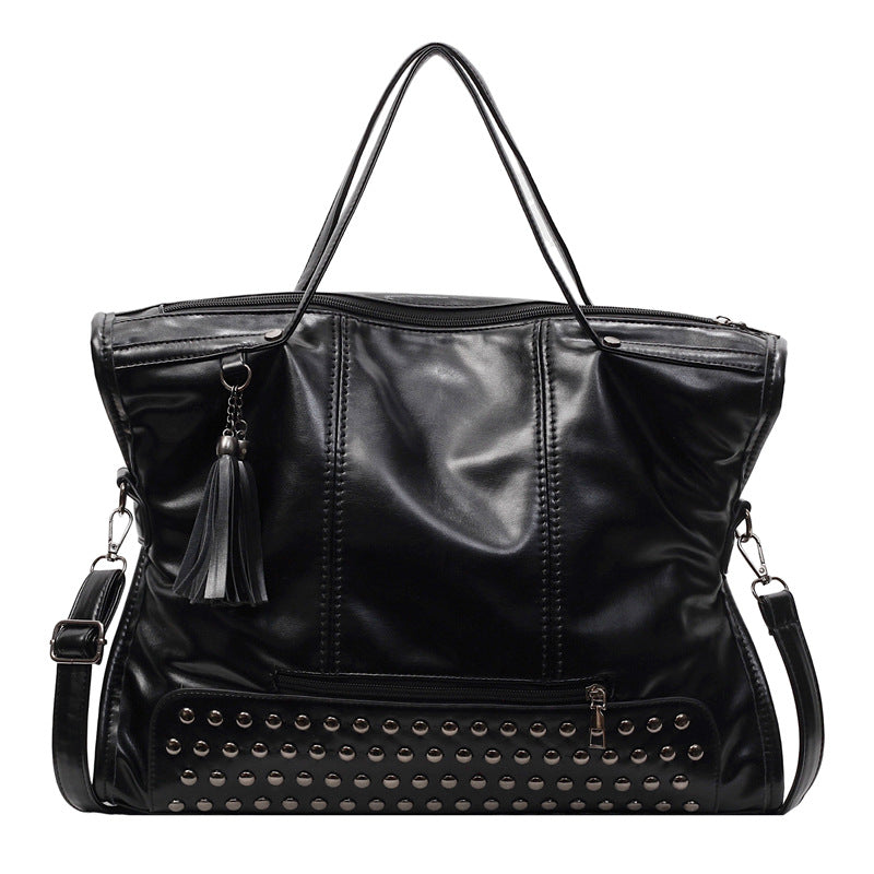 Women's New Fashion Rivet Large Capacity Portable Messenger Bag