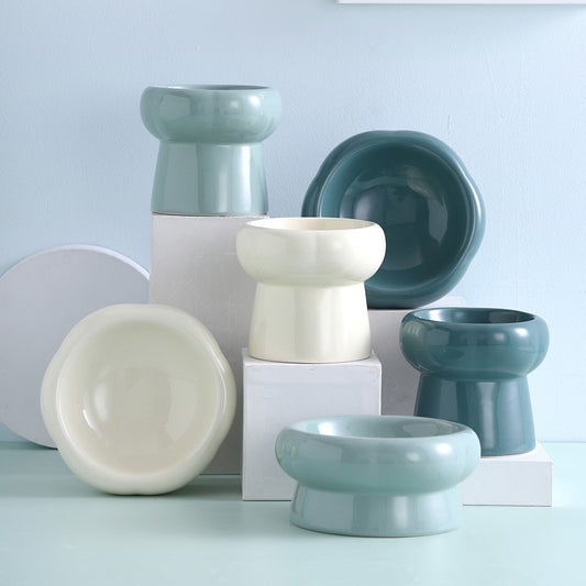 Ceramic cat bowl protects cervical spine high feet