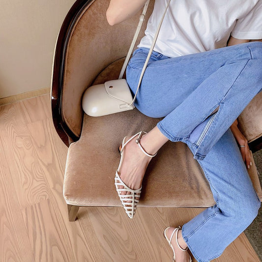 French Retro Pointed-toe Hollowed Mid Heel Thick Heel Toe Box Fashion Sandals