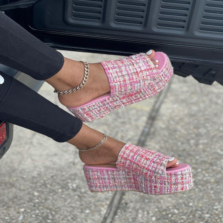 Light-colored Lady-style Fashion Outer Wear Sandals And Slippers