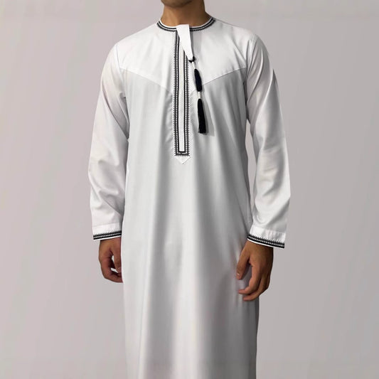 Solid Color Round Neck Embroidered Thick Tassel Oman Gowns Saudi Arabia Men