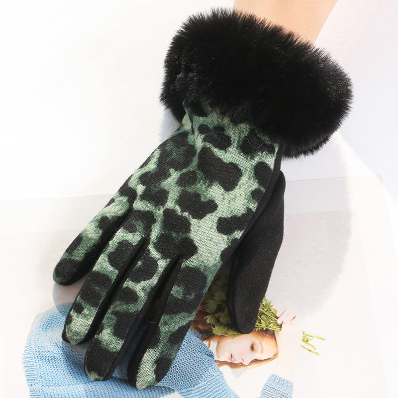 Women's Touch Screen Gloves Are Stylish And Warm