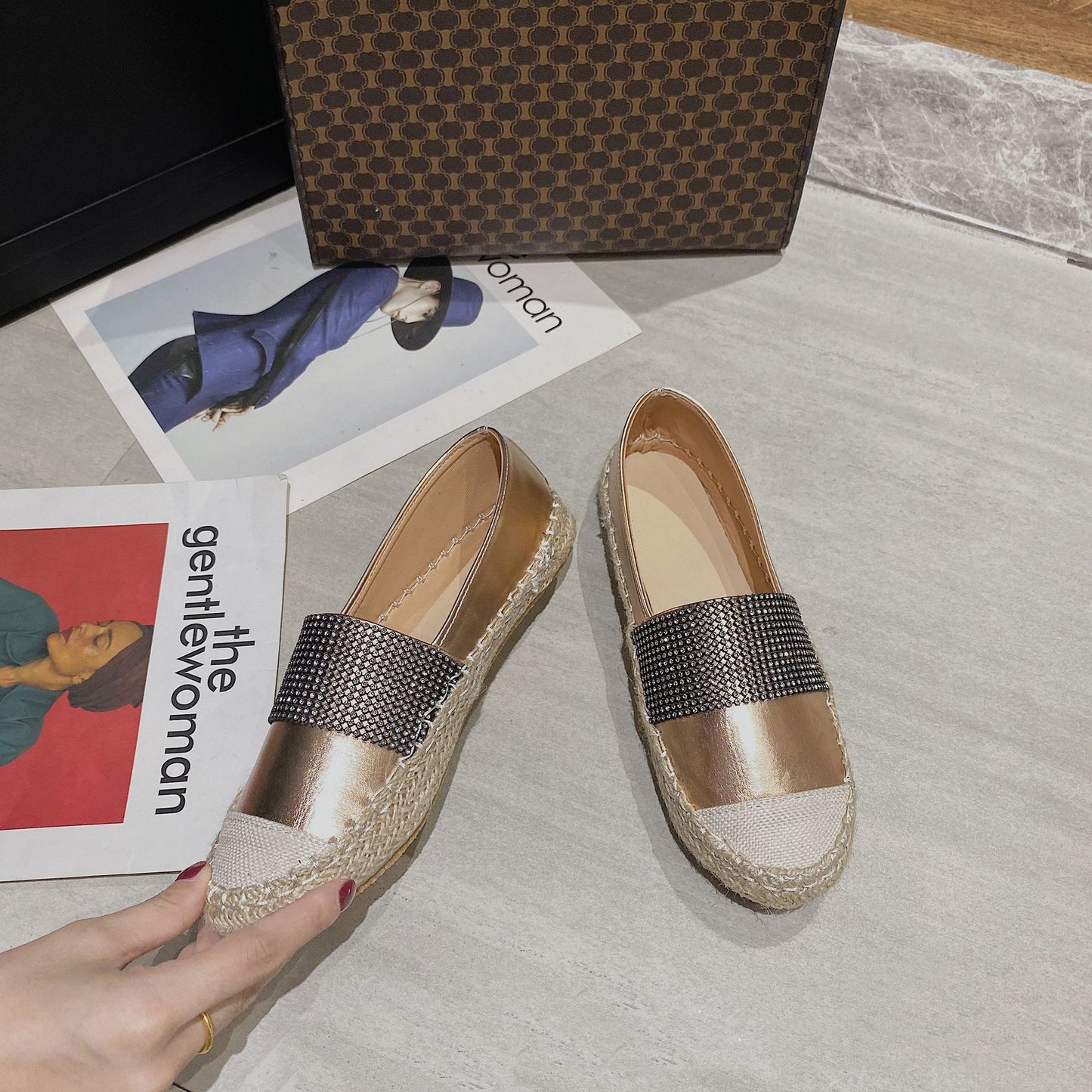 Flat-bottomed Bright Diamond Linen Woven Foreign Trade Large Size Single Shoes