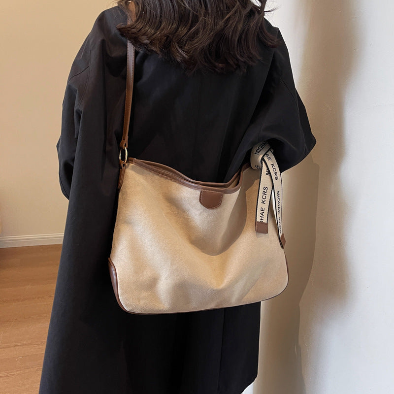 Casual All-match Matte Texture Shoulder Messenger Bag