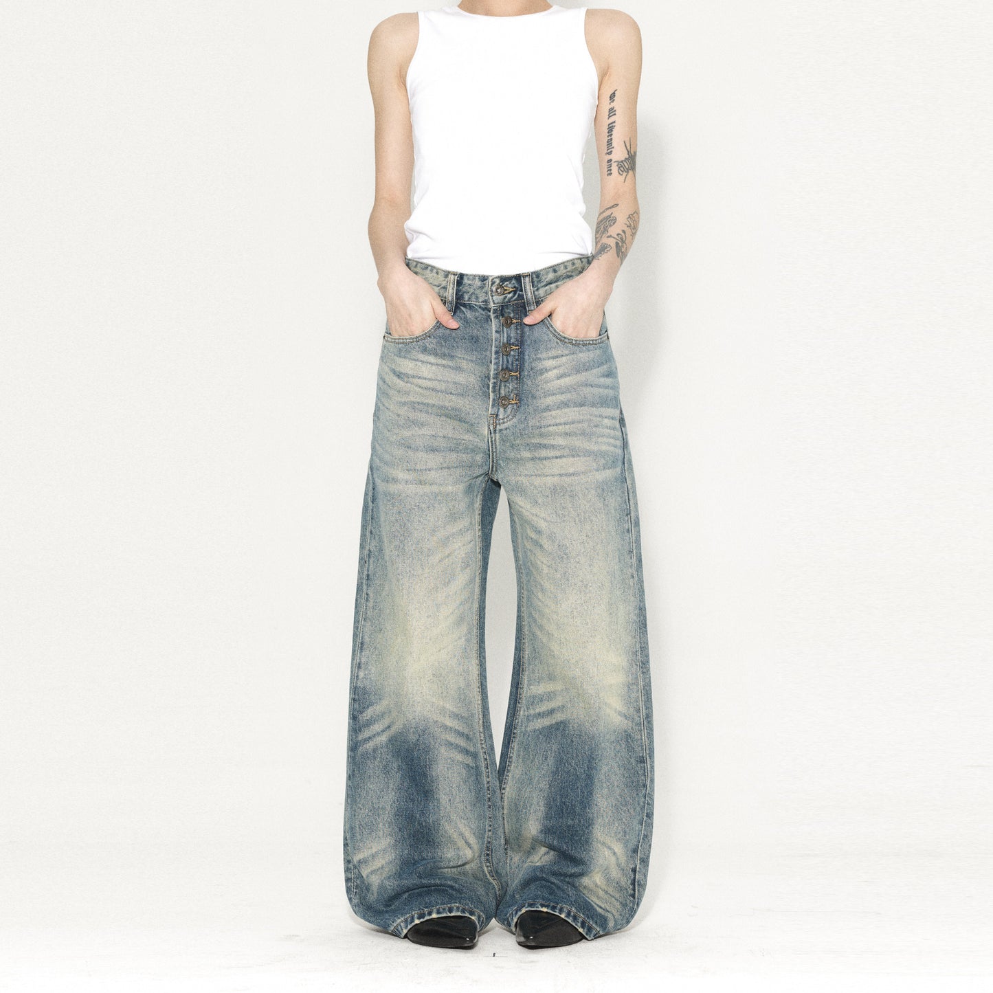 Retro Zipped Five Button Jeans