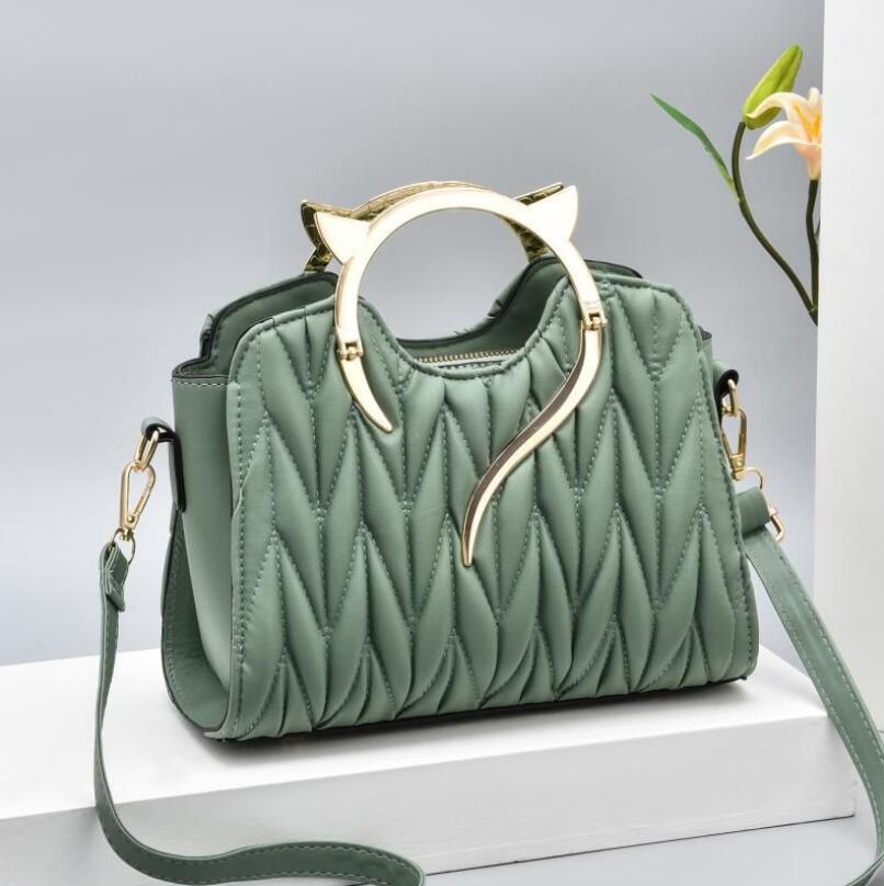Hand Held Simple Temperament One Shoulder Messenger Bag