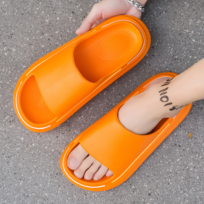 Slippers Increase Men's Sense Of Stepping On Feces In Summer