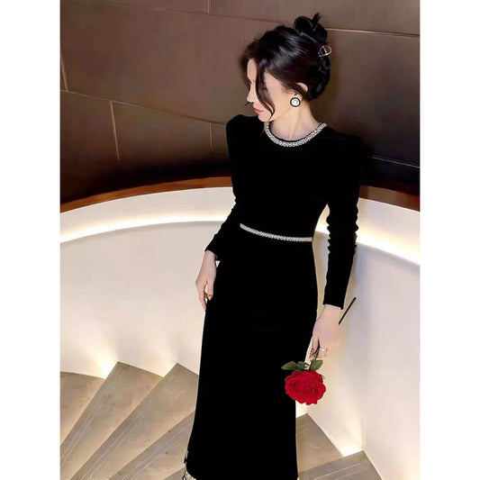 New Elegant And Chic Black Velvet Dress