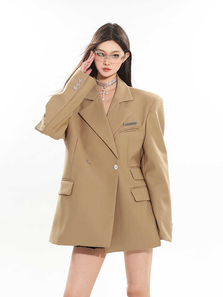 Loose And Simple Design Sense Metal Label Suit Jacket