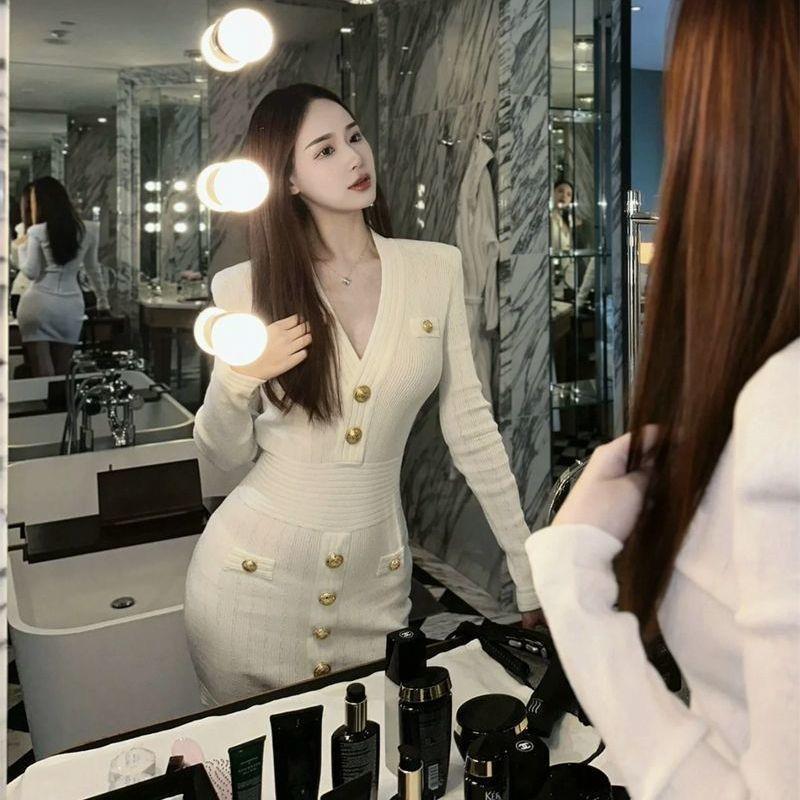 Female Solid Color Loose Fit Vneck Zipup Knit Dress