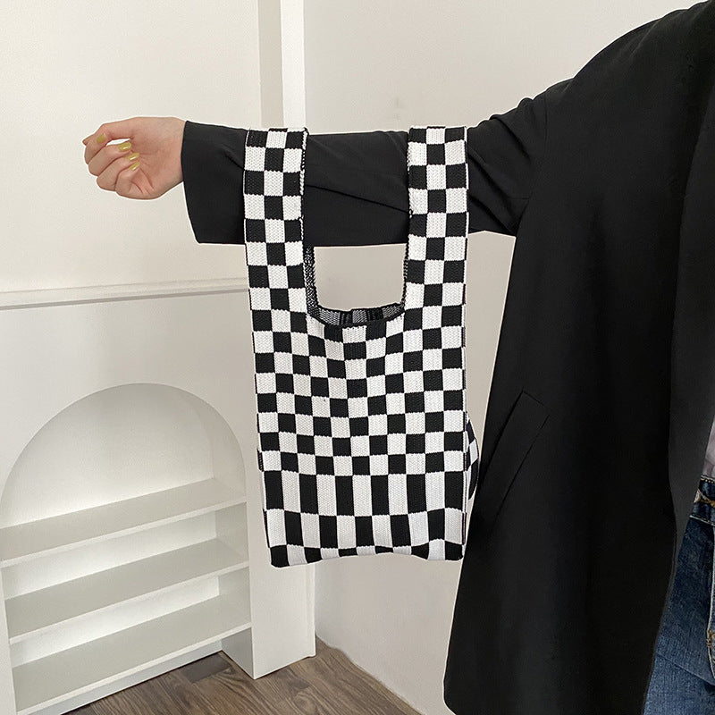 Checked Knitted Handbag With Convenient Hand Bag
