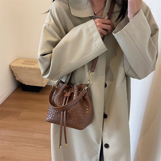 Women's Versatile Chain Cross Body Bucket Bag