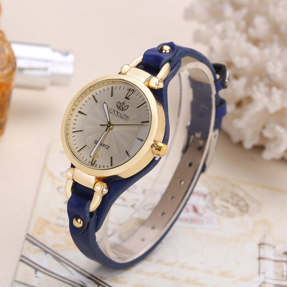 Quartz watch ladies leather strap solid color