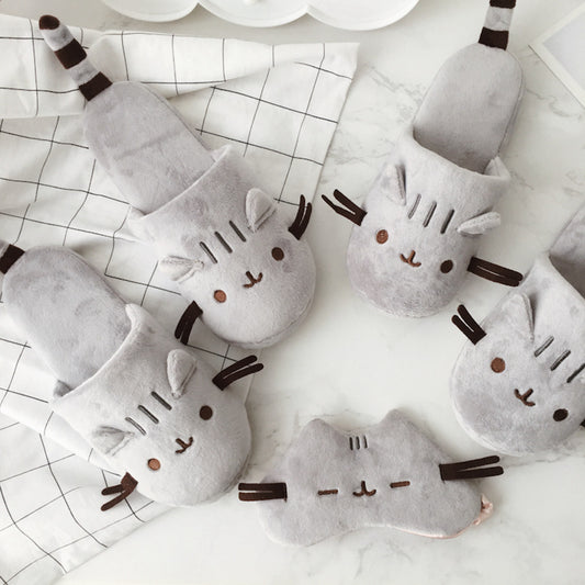 Cat plush slippers