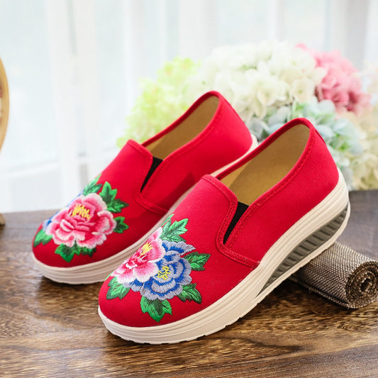 Casual Slip-on Student Shoes Embroidered Cotton Shoes