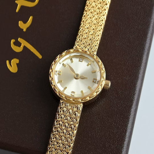 Niche, Light-luxury Mini Vintage Mesh-link Quartz Watch