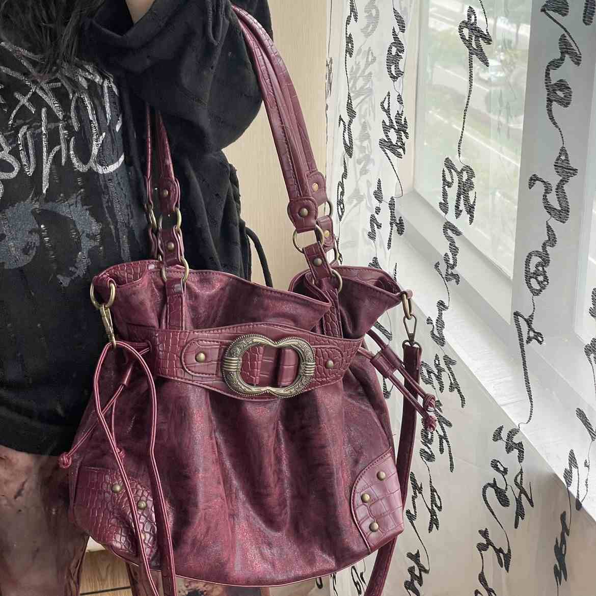 Retro Underarm Cross-body Shoulders Vintage Bag