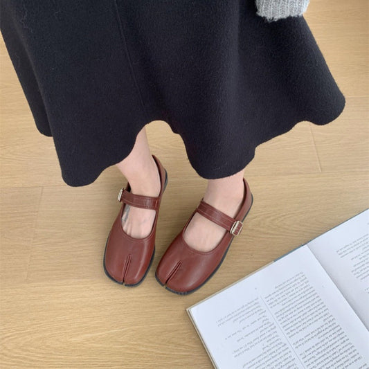 Split-toe Pig Trotter Shoes Women's Soft Sole Retro Mary
