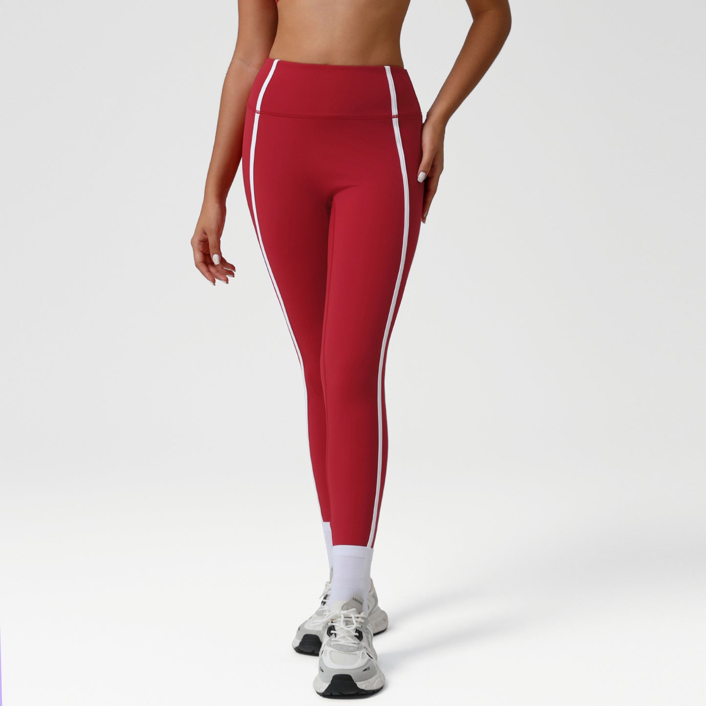 High-waisted Athletic Leggings With Color-blocking And A Bare-skin Feel For Training