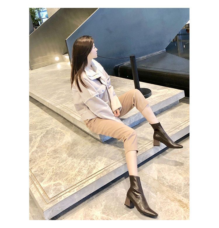 Stylish Minimalist Retro Design Womens Boots