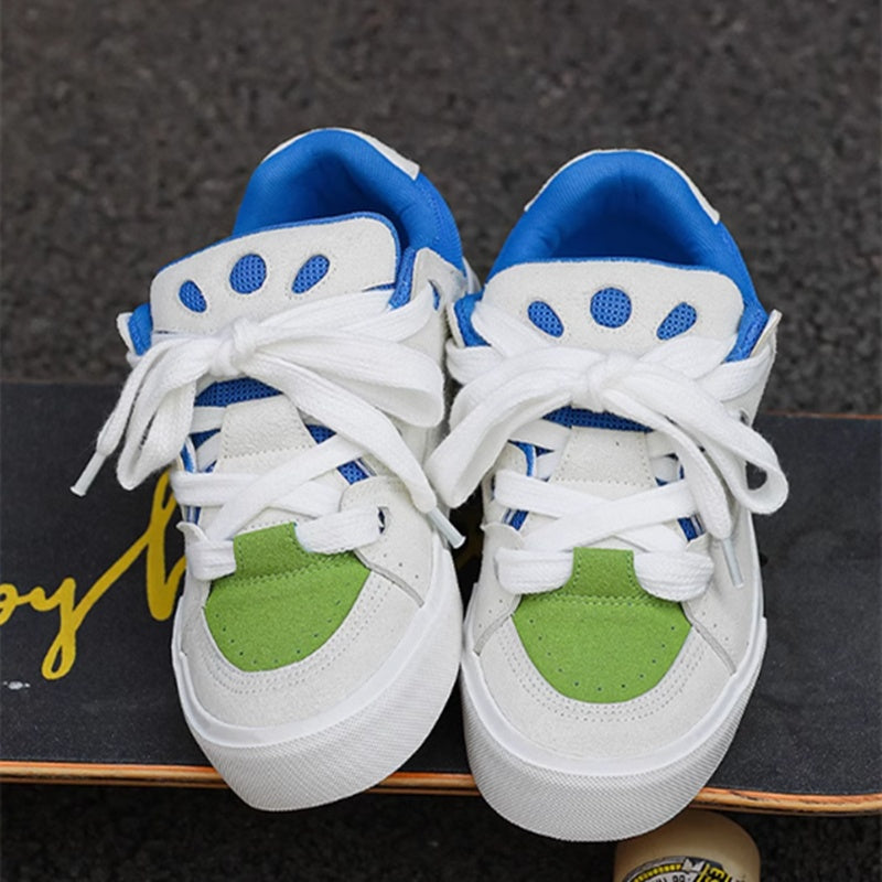 couple casual sports shoes