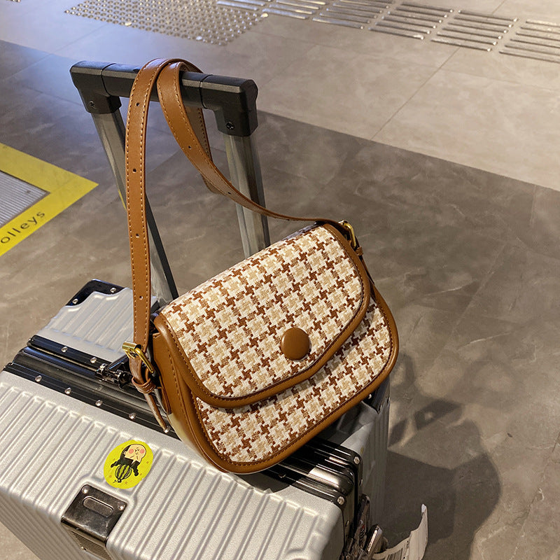 Texture Contrast Color Woolen Small Square Bag