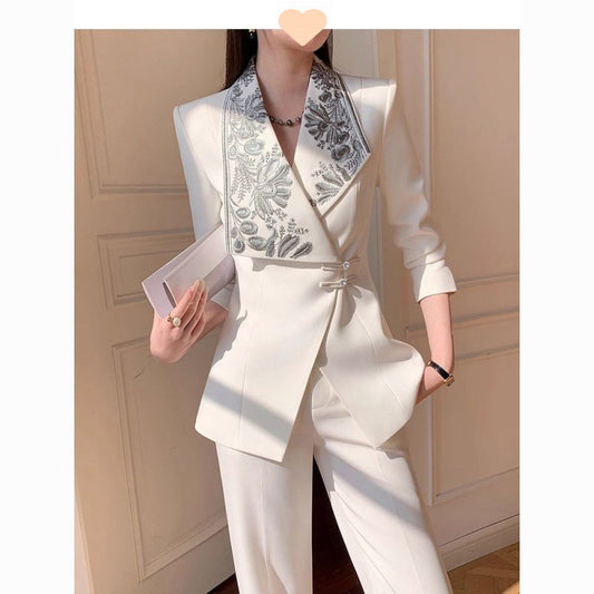Chinese-style Womens Set With Exquisite Embroidery