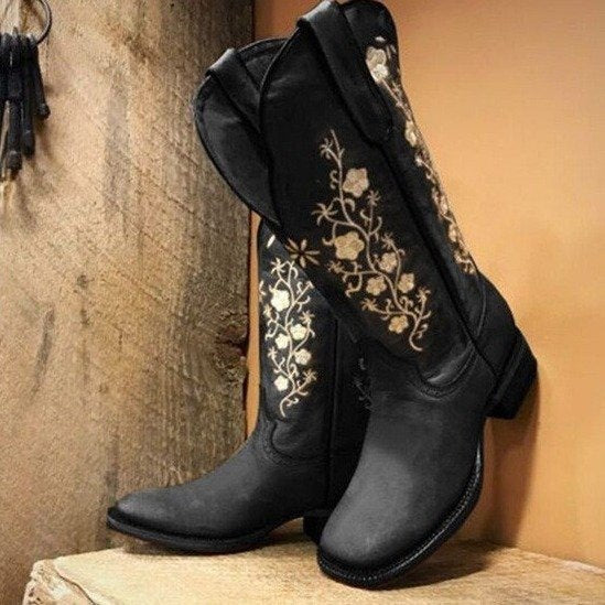 Round Toe Retro Embroidered Knight Boots