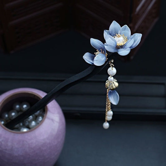 Antique Style Magnolia Colored Glaze Wooden Hairpin