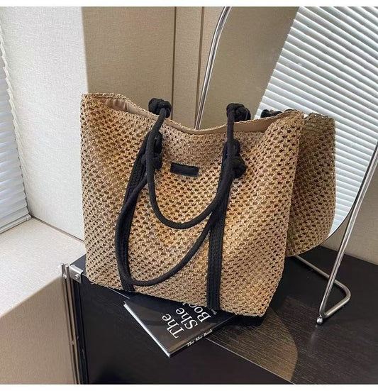 Commuter Large Capacity One-shoulder Knitted Beach Bag