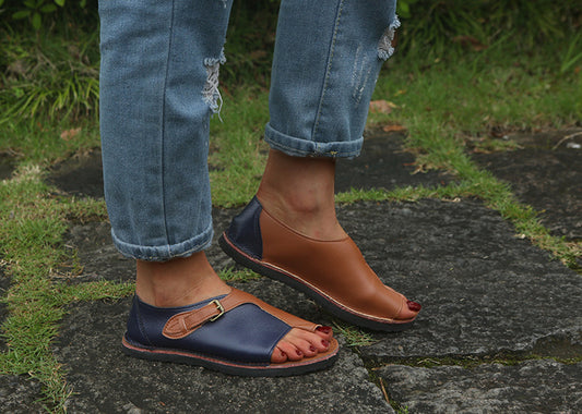 Flat Buckle Round Toe Closure Ladies Plus Size Sandals