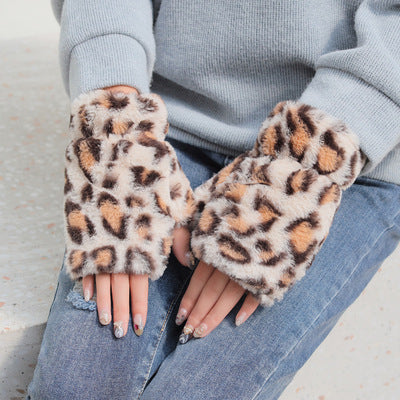 Women's Cute Leopard Print Fleece Fingerless Gloves