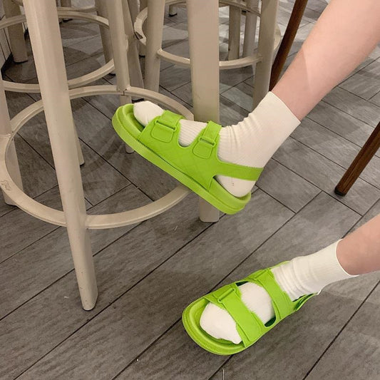 Sandaler i fe-stil flade romerske sko til strandferie og studerende