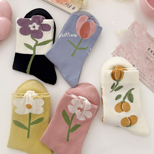 Women's Retro Mid-calf Length Three-dimensional Flower Socks