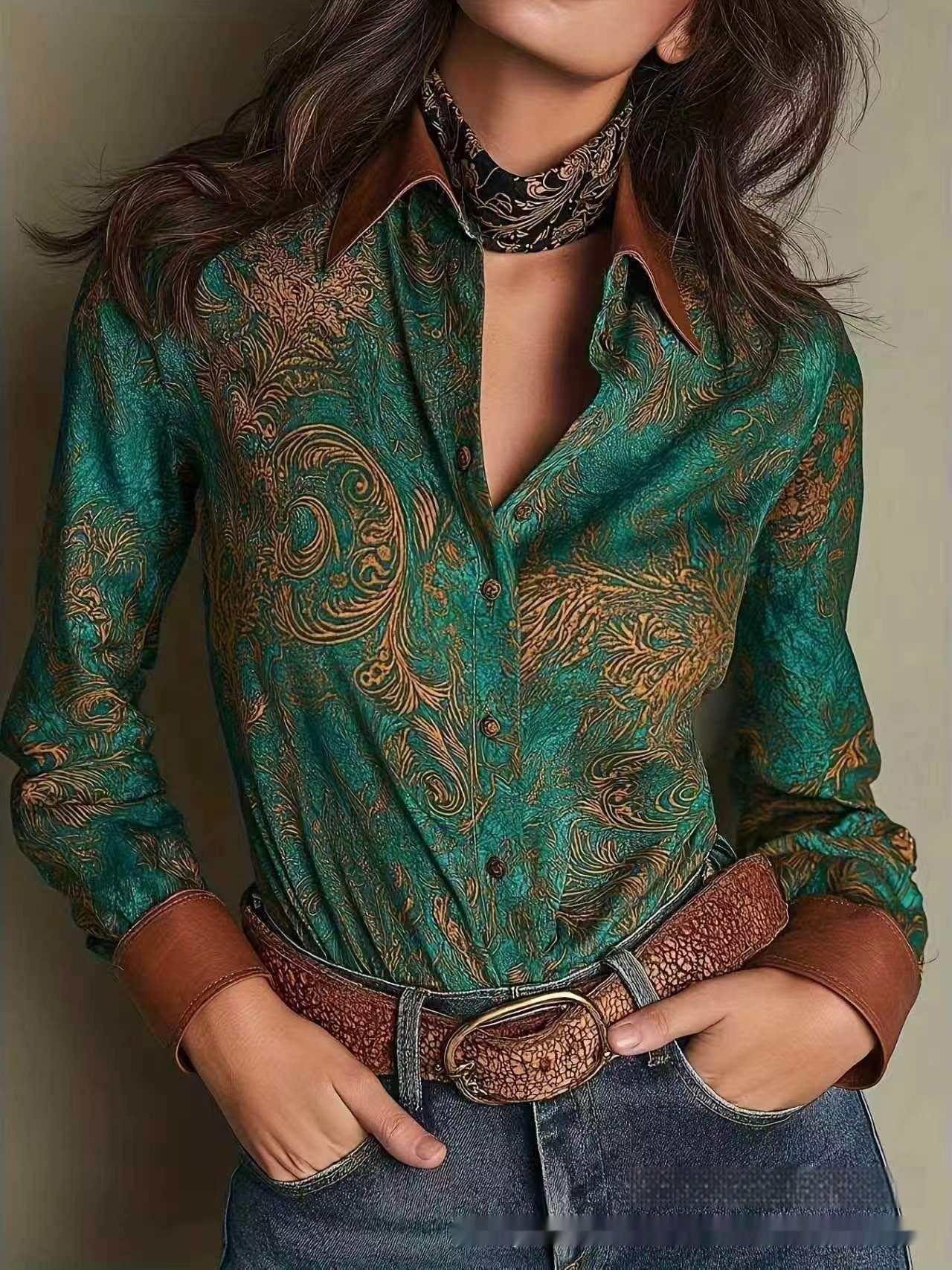 Stilfuld og elegant design damebluse
