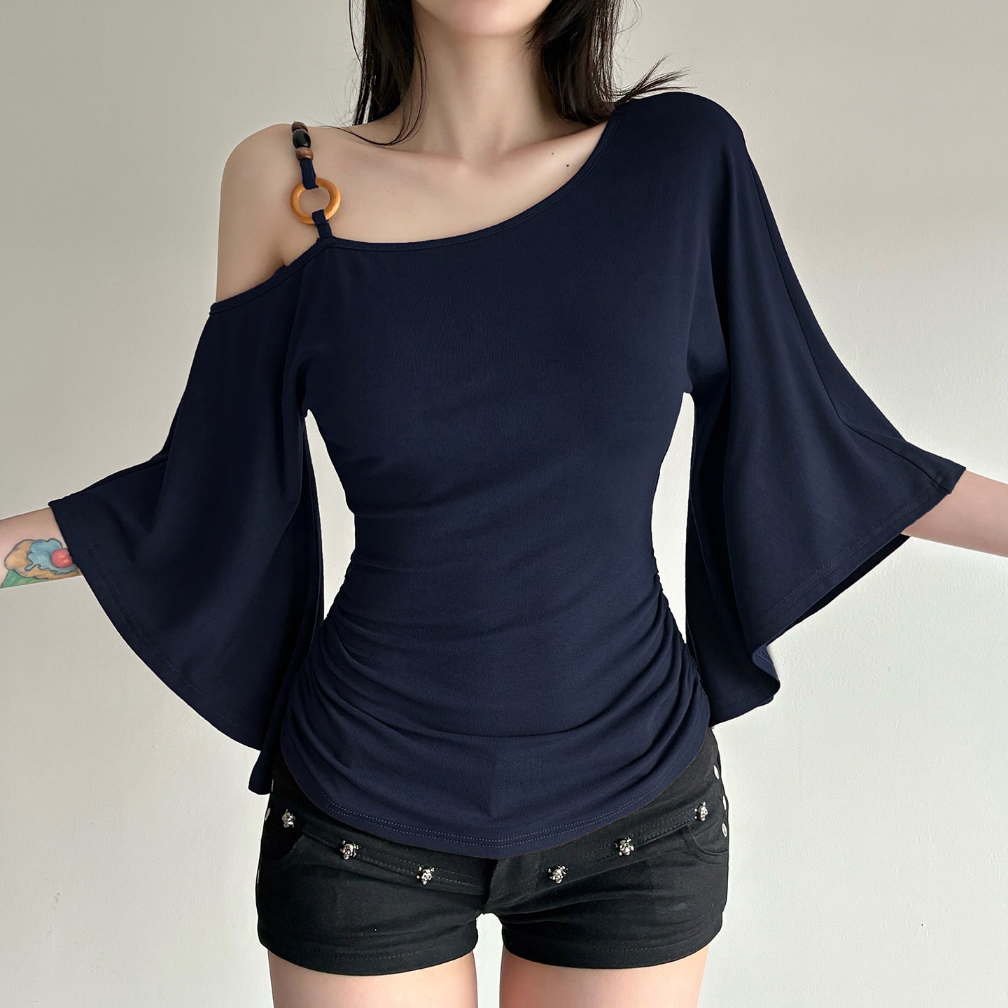 Vintage Off-shoulder Beaded-strapped Lantern-sleeve T-shirt