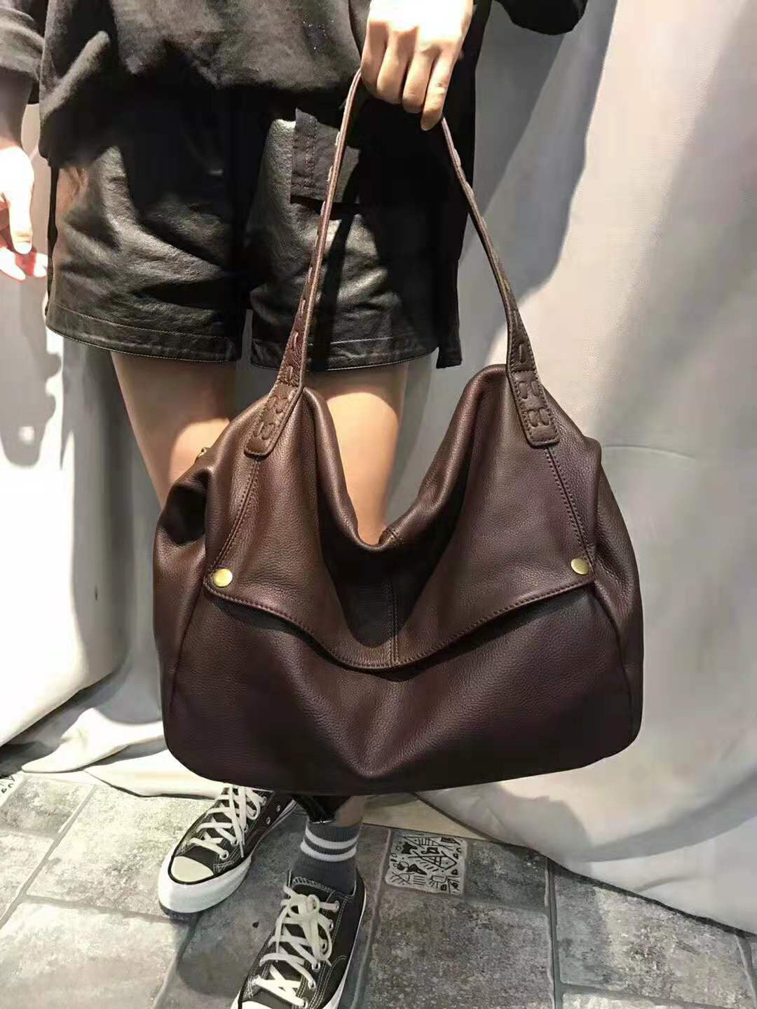 Top Layer Cowhide Large Capacity Shoulder Bag
