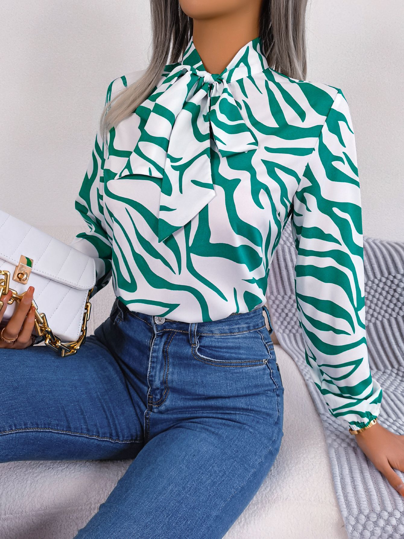 Elegant Contrasting-Color Striped Top For Women